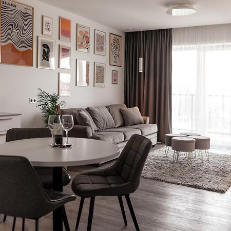 Bright Kaunas Apartment With Castle View エクステリア 写真