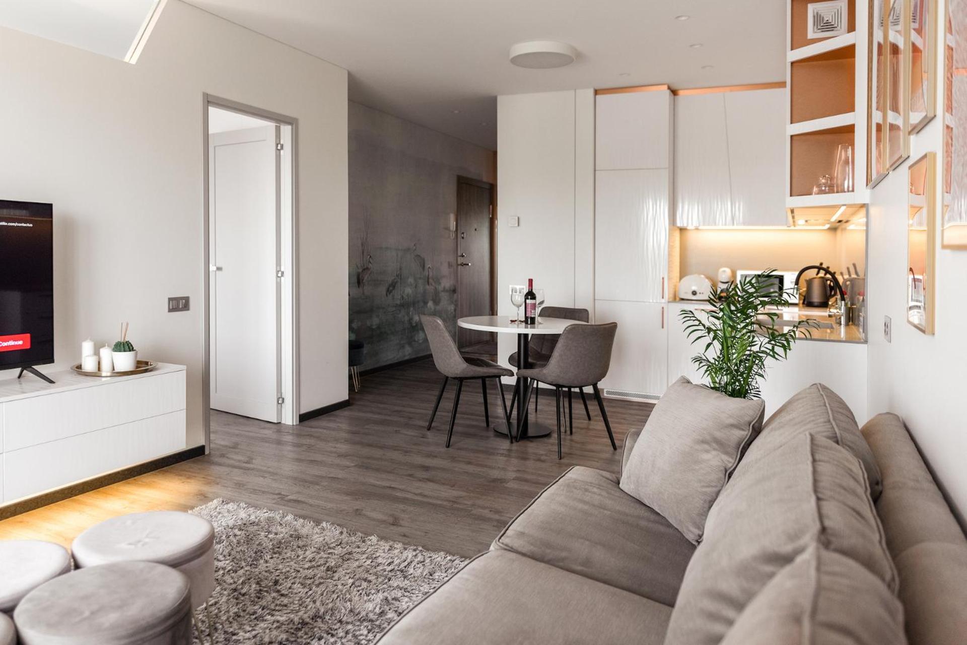 Bright Kaunas Apartment With Castle View エクステリア 写真