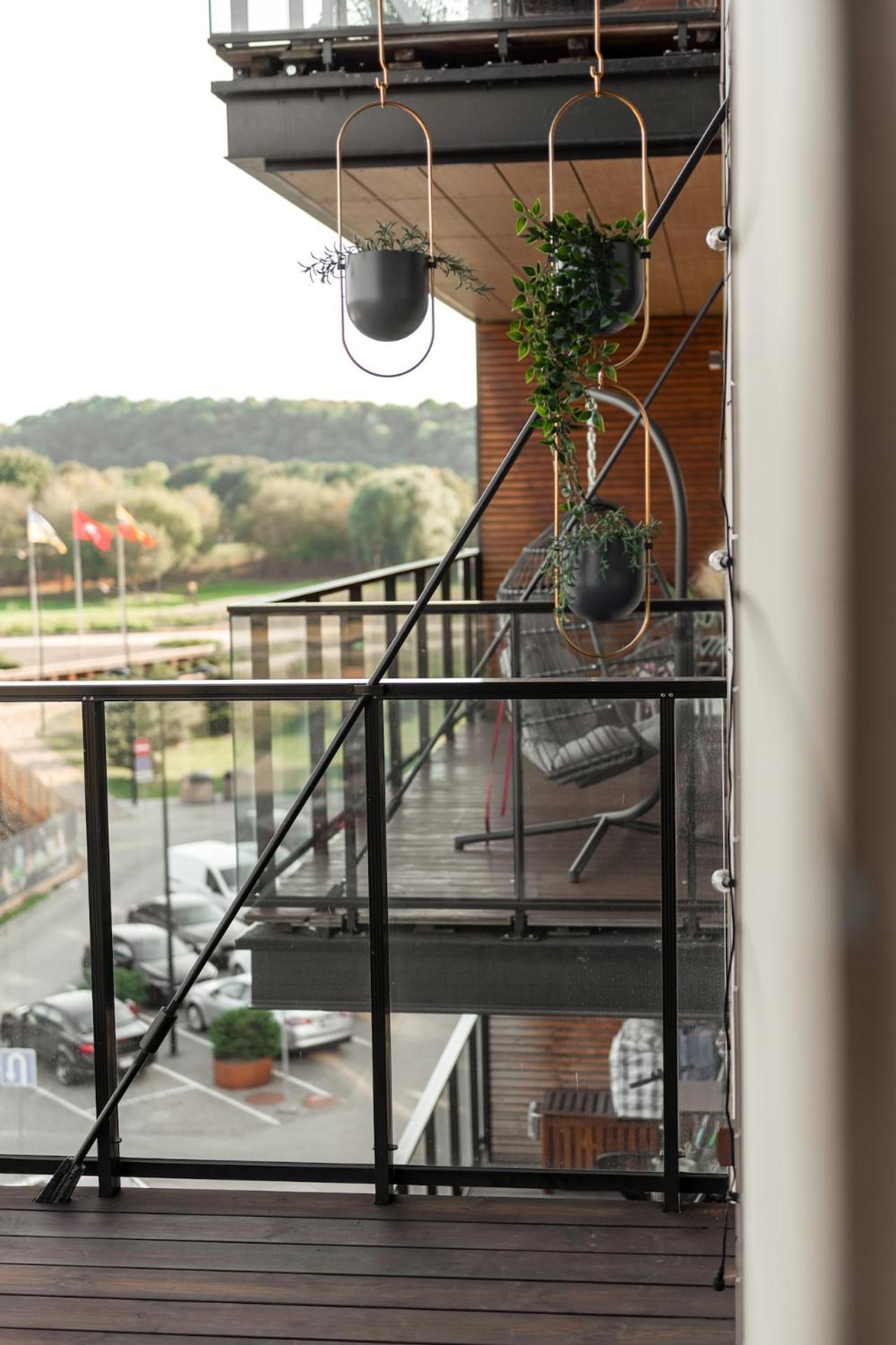 Bright Kaunas Apartment With Castle View エクステリア 写真