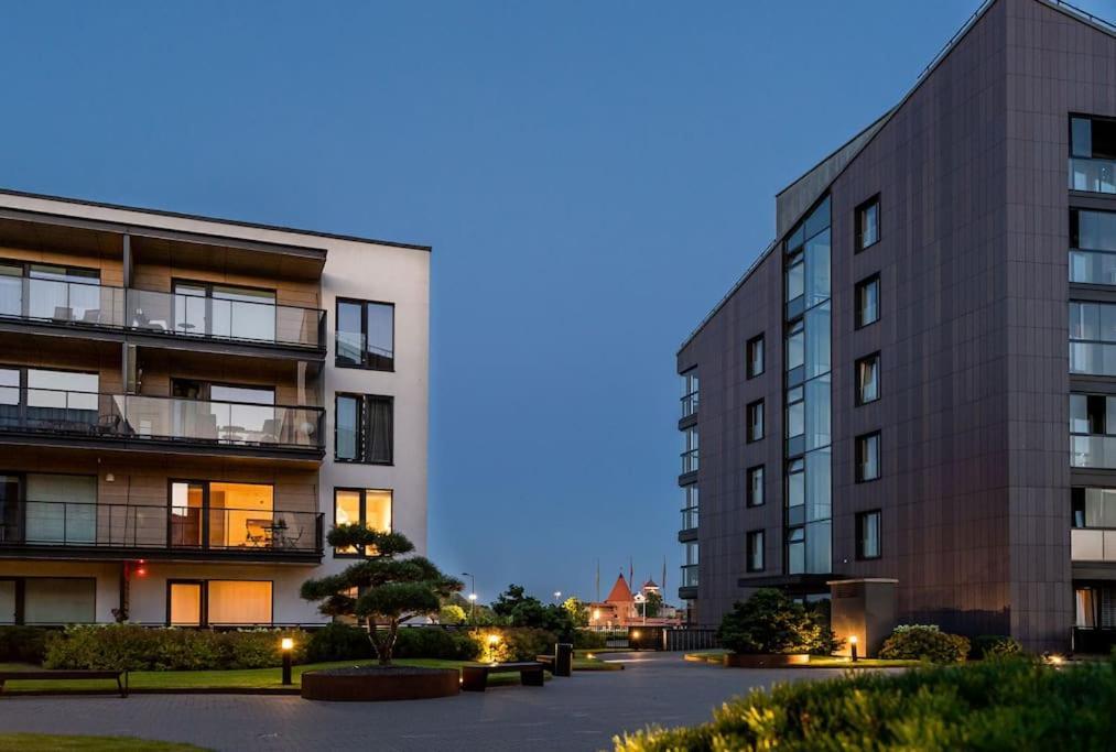 Bright Kaunas Apartment With Castle View エクステリア 写真