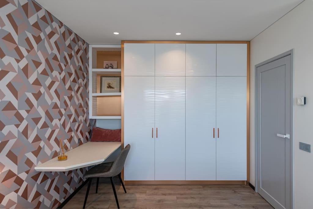 Bright Kaunas Apartment With Castle View エクステリア 写真